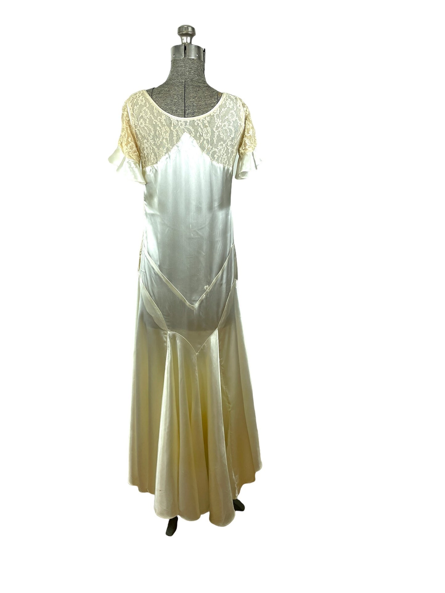 1920s ivory satin and lace gown with six gore skirt Size XS/S