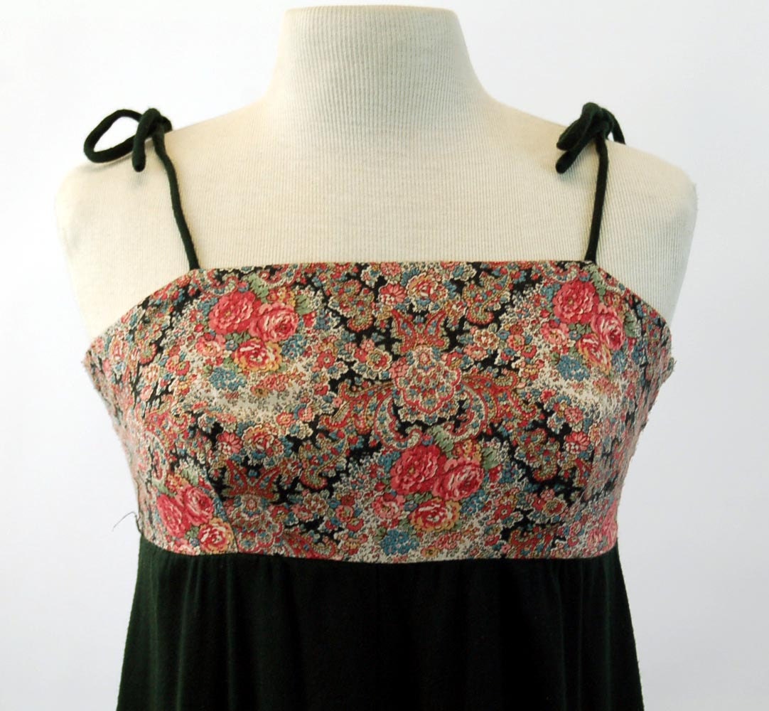 1960s maxi dress boho peasant dress long black pink paisley floral empire waist Renaissance style PBJ Jerell Size M