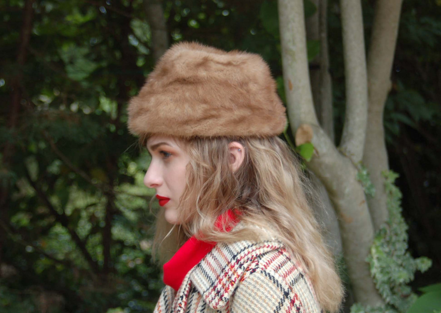 1960s mink hat medium brown blond winter fur hat Miss Alice Montaldo's  Size 21