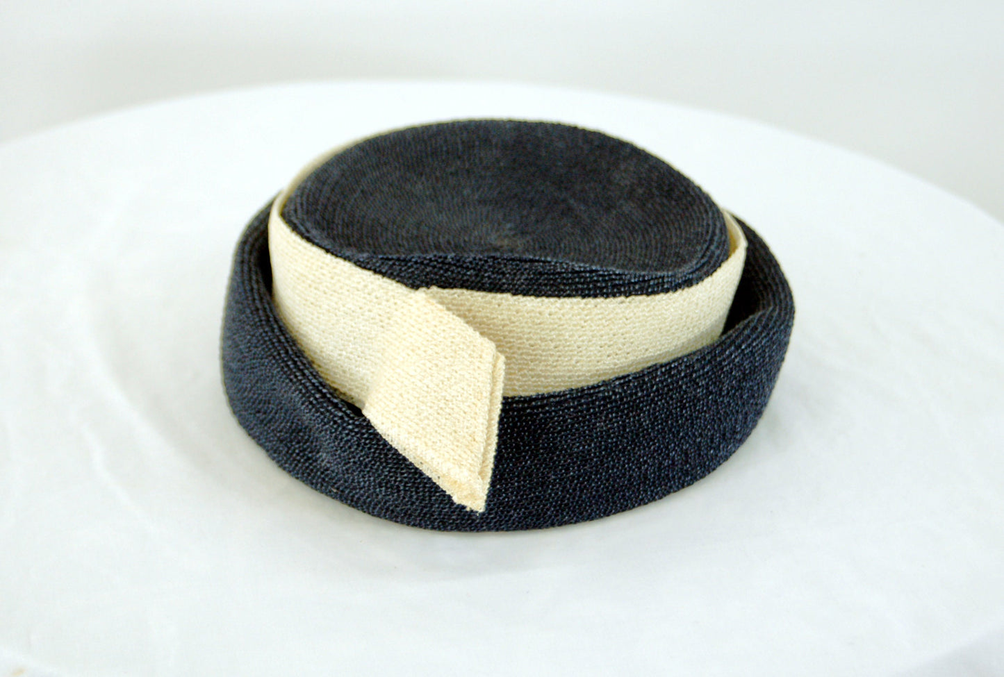 1960s hat breton style navy blue white striped straw hat size 21.5