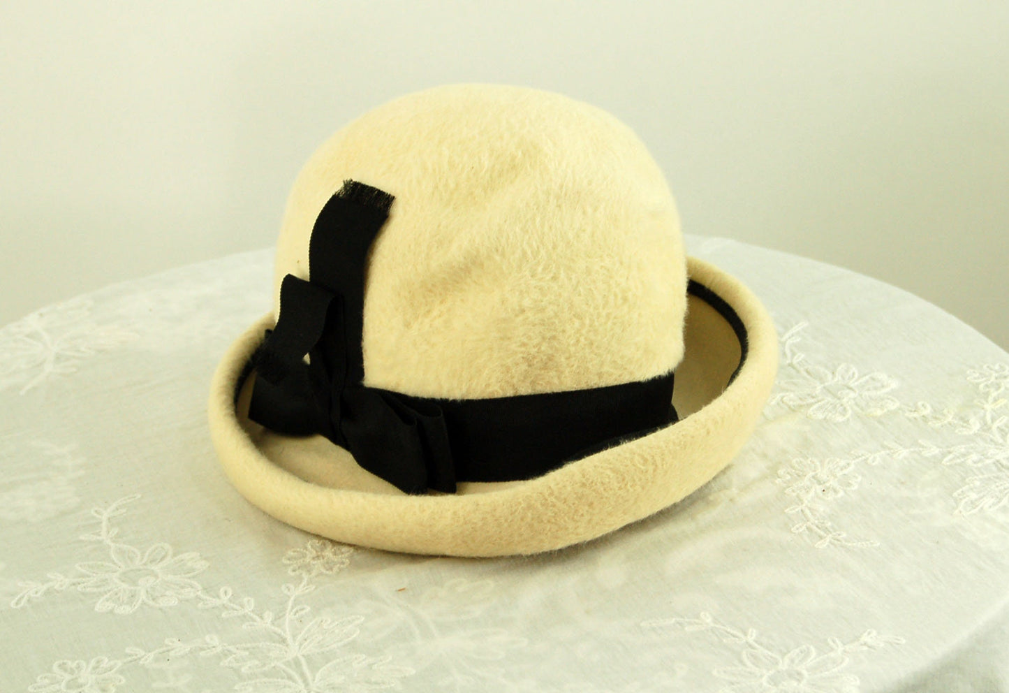 1960s fur felt hat winter white with black band and ribbon Genevieve Original