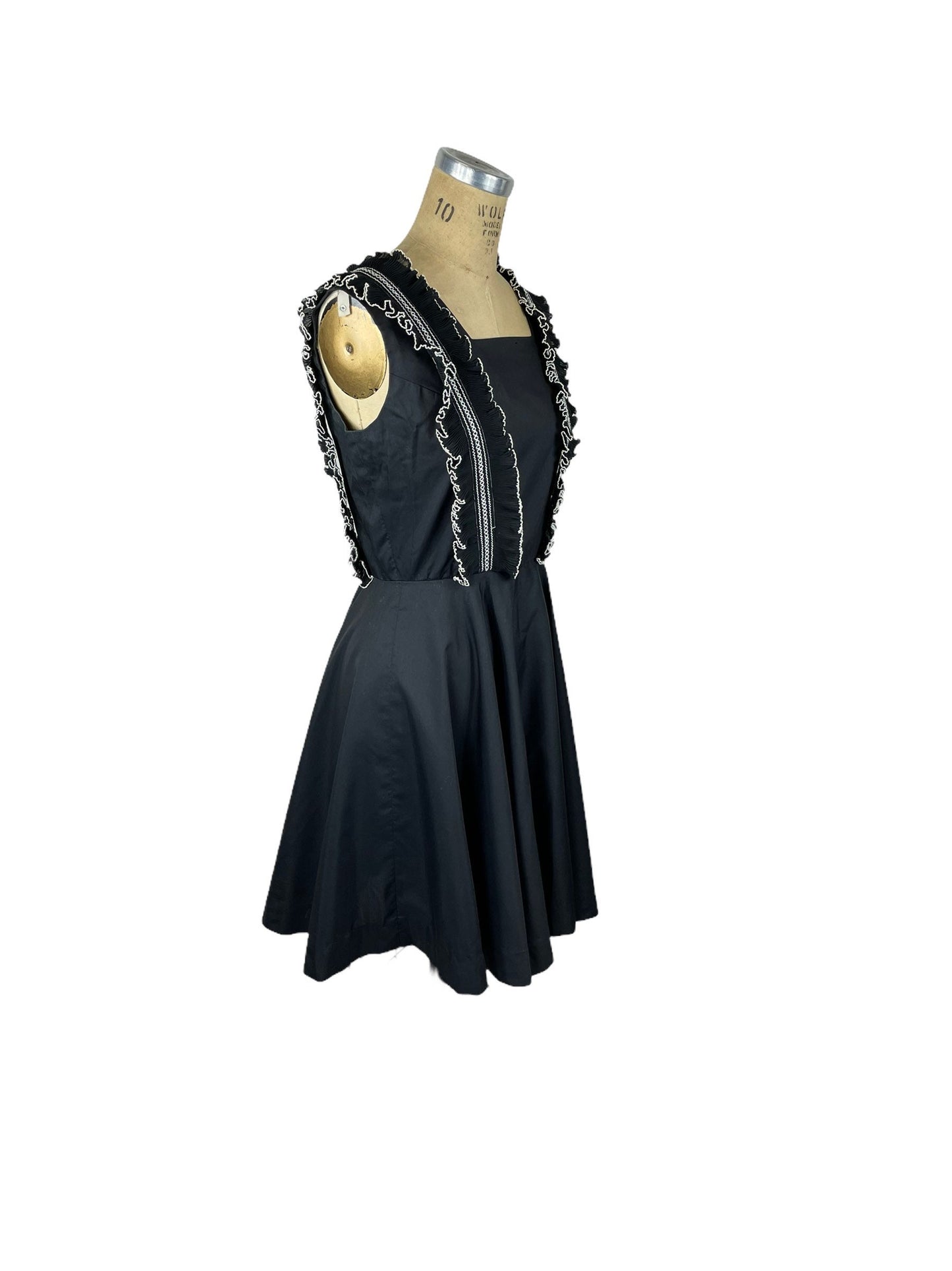 Vintage black square dance dress with ruffled bodice Size M