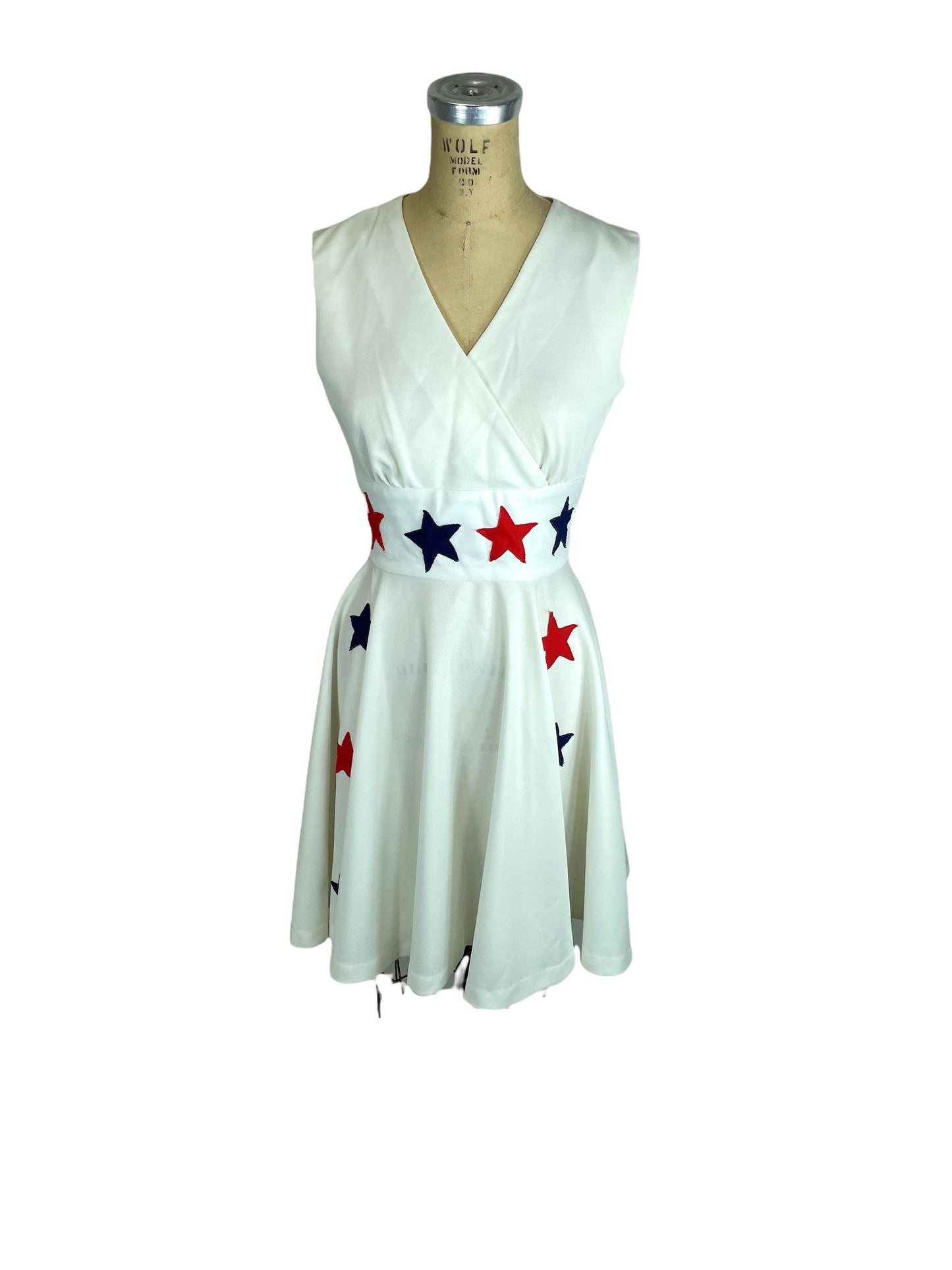 1970s stars dress with swirly skirt Size S