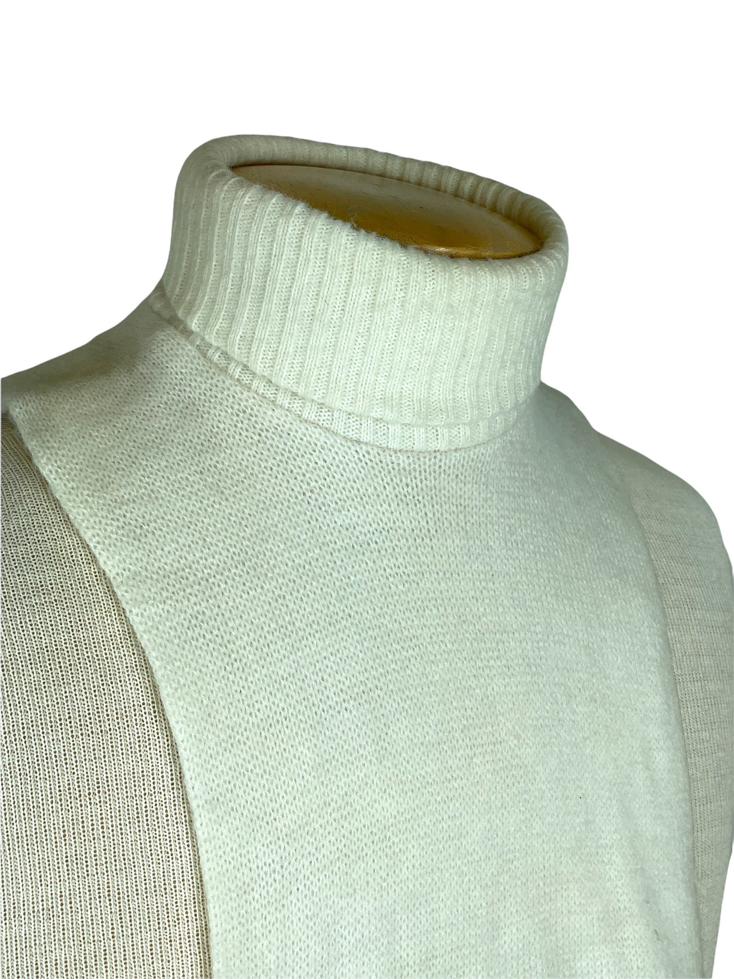 1970s white turtleneck dickie sweater