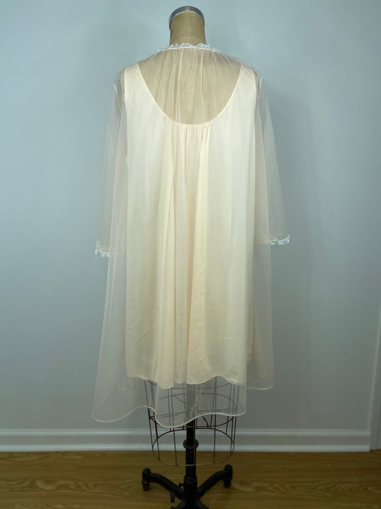 1960s peignoir peach chiffon nightgown and robe Size M