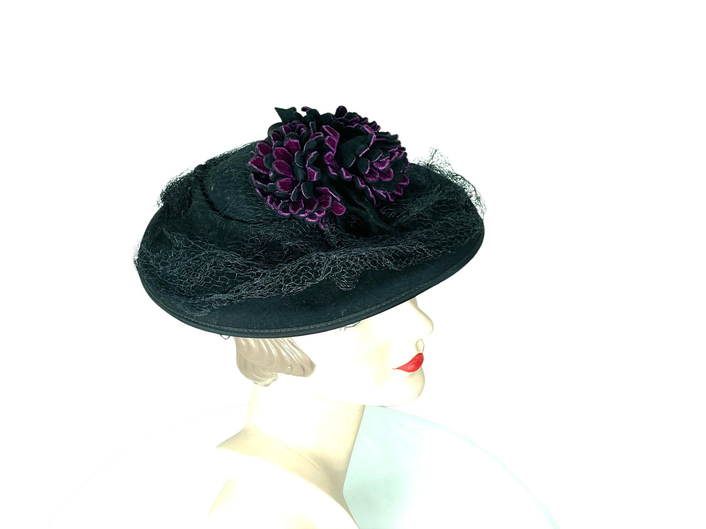 1930s black straw tilt hat with horse hair bow silk velvet band